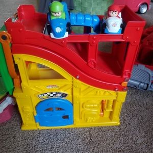 Fisher price little people foldable race track